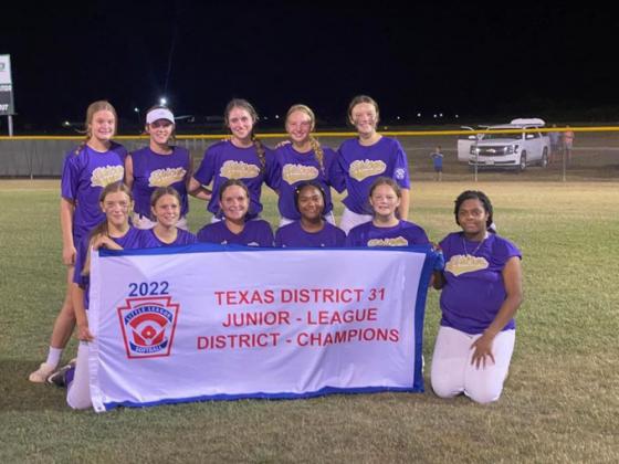 Shiner Junior Softball District 31 East Zone Champions. Photo courtesy of Shiner Little League.