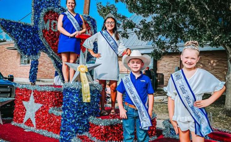 Don't miss out on your chance to ride around on the floats next year. Sign up for the Chamber's Royalty Pageant today!